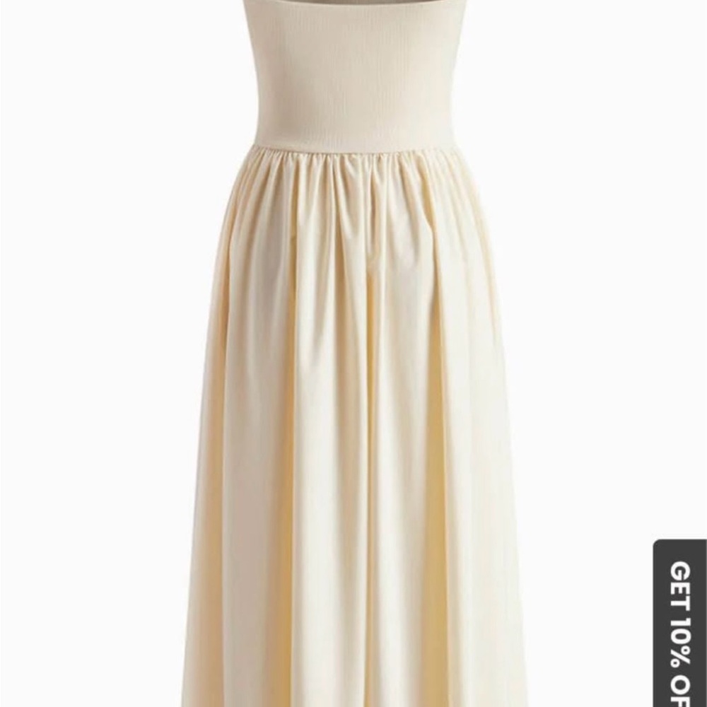 Elegant White Halter Midi Dress - Picture 2 of 5